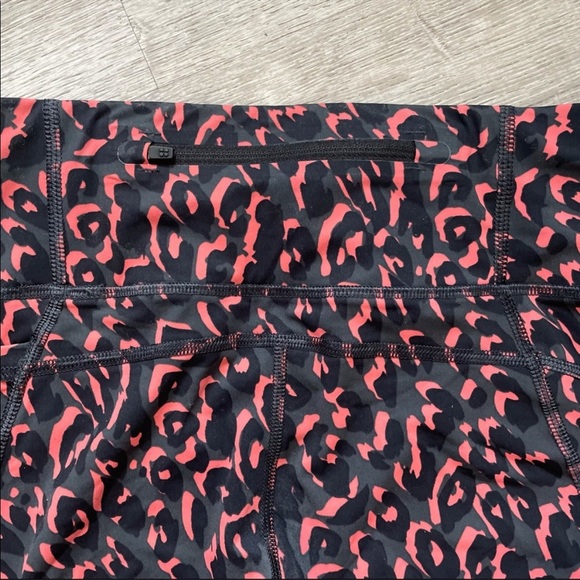 Sweaty Betty 7/8 Leggings with Pockets - Picture 11 of 12